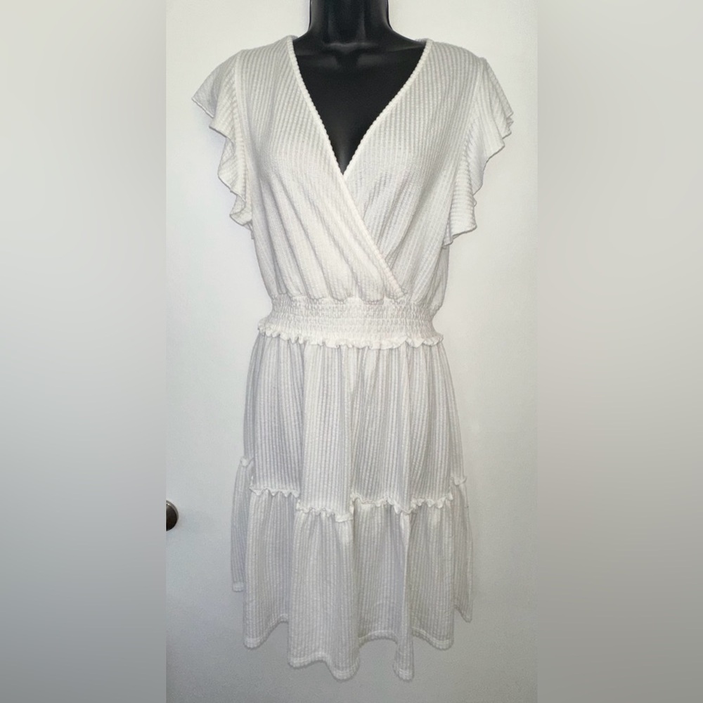 Caution to the Wind | White Tiered Boho V-Neck Dress